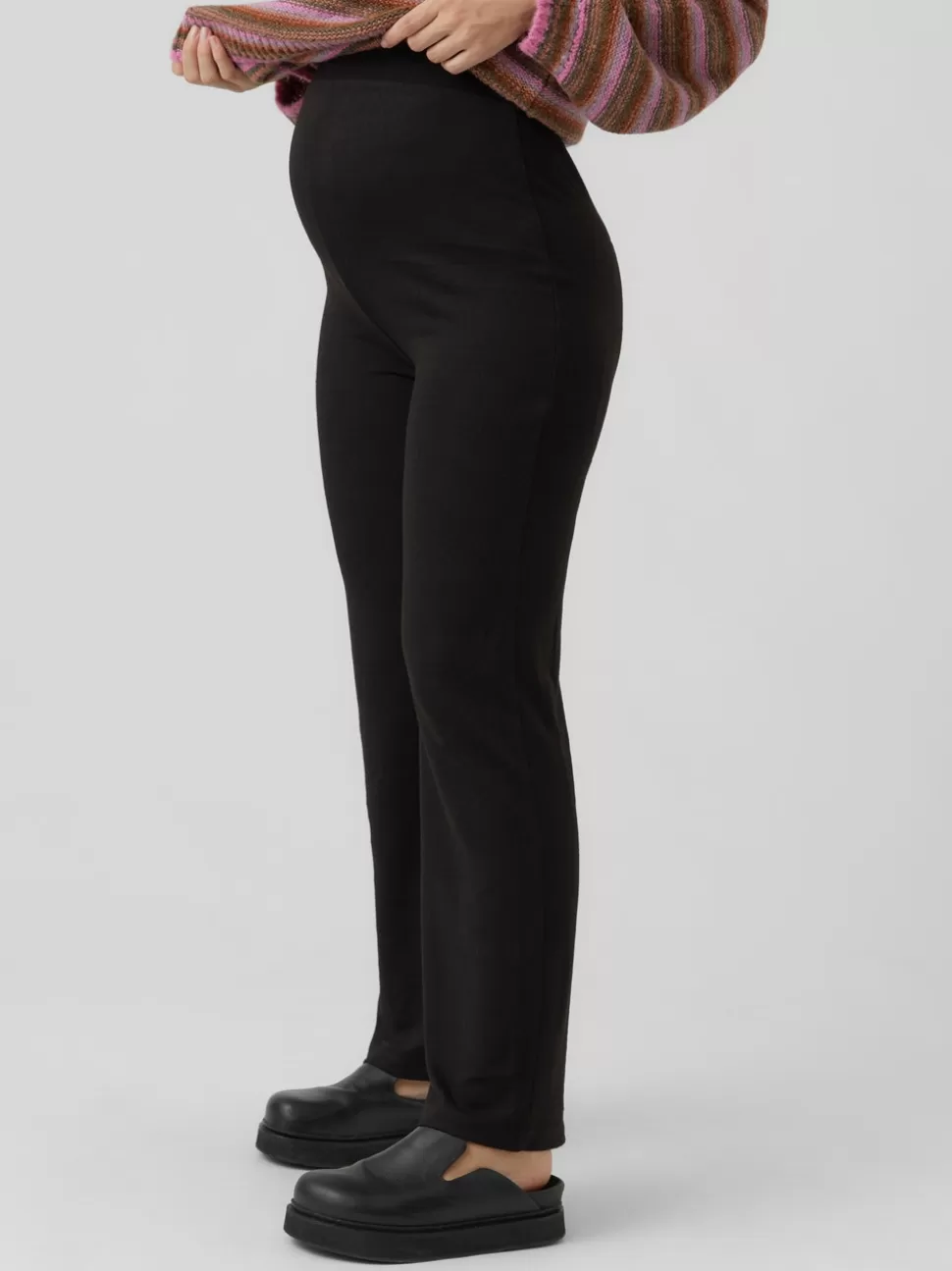 Byxor^VERO MODA Mamma-byxor Black