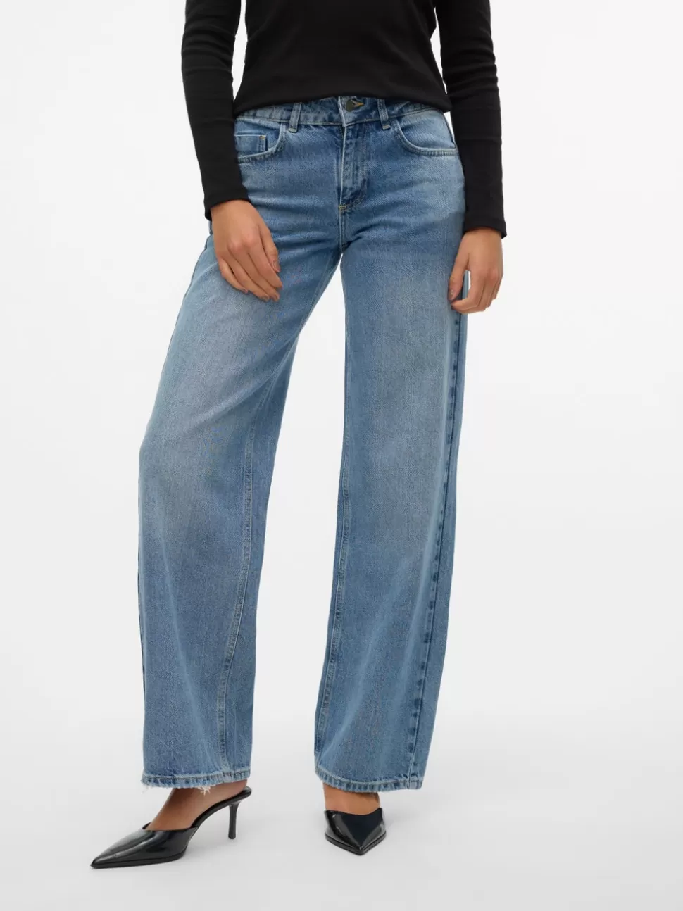 Jeans | Basics^VERO MODA SNRANCY Medelhög Midja Vid Passform Jeans Light Blue Denim