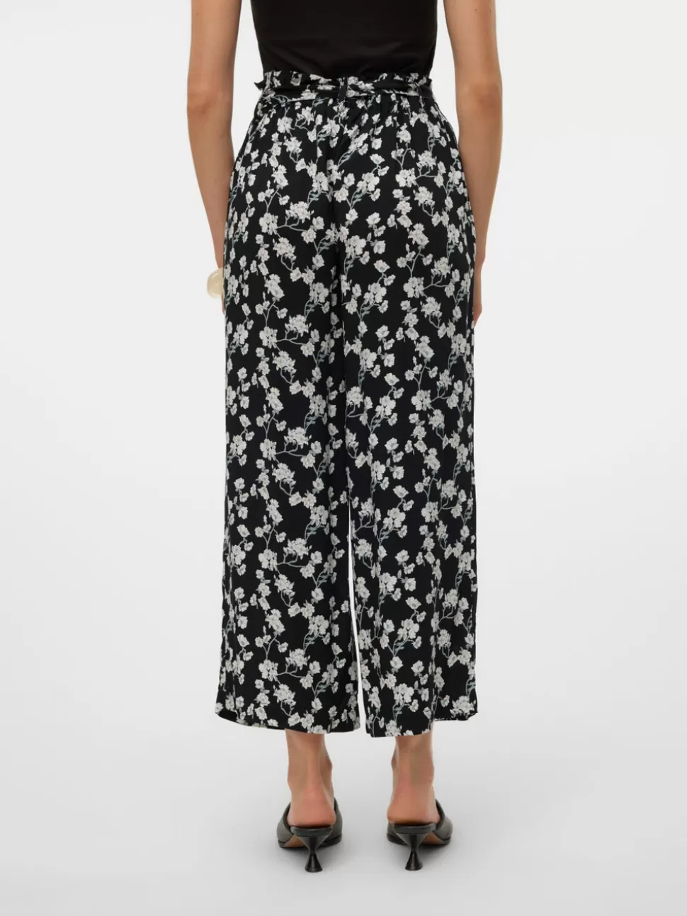 Byxor^VERO MODA VMALBA Hög Midja Culottebyxor Black