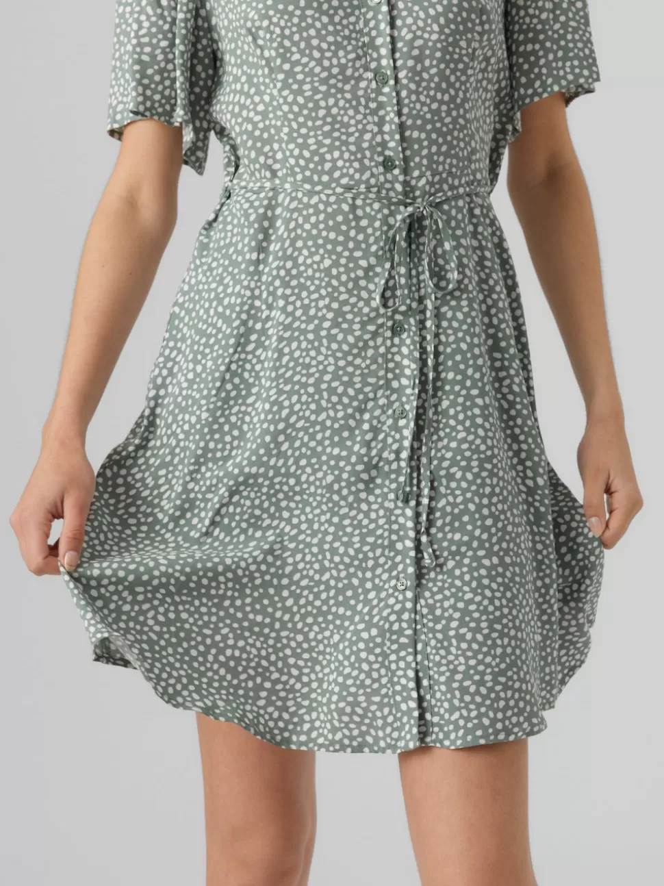 Klänningar | Basics^VERO MODA VMALBA Kort Klänning Laurel Wreath