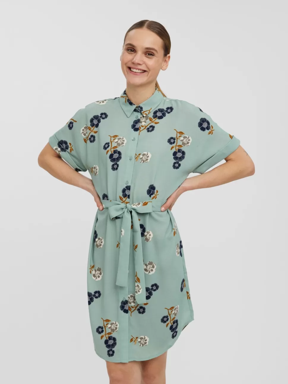 Klänningar^VERO MODA VMALLI Kort Klänning Green Milieu