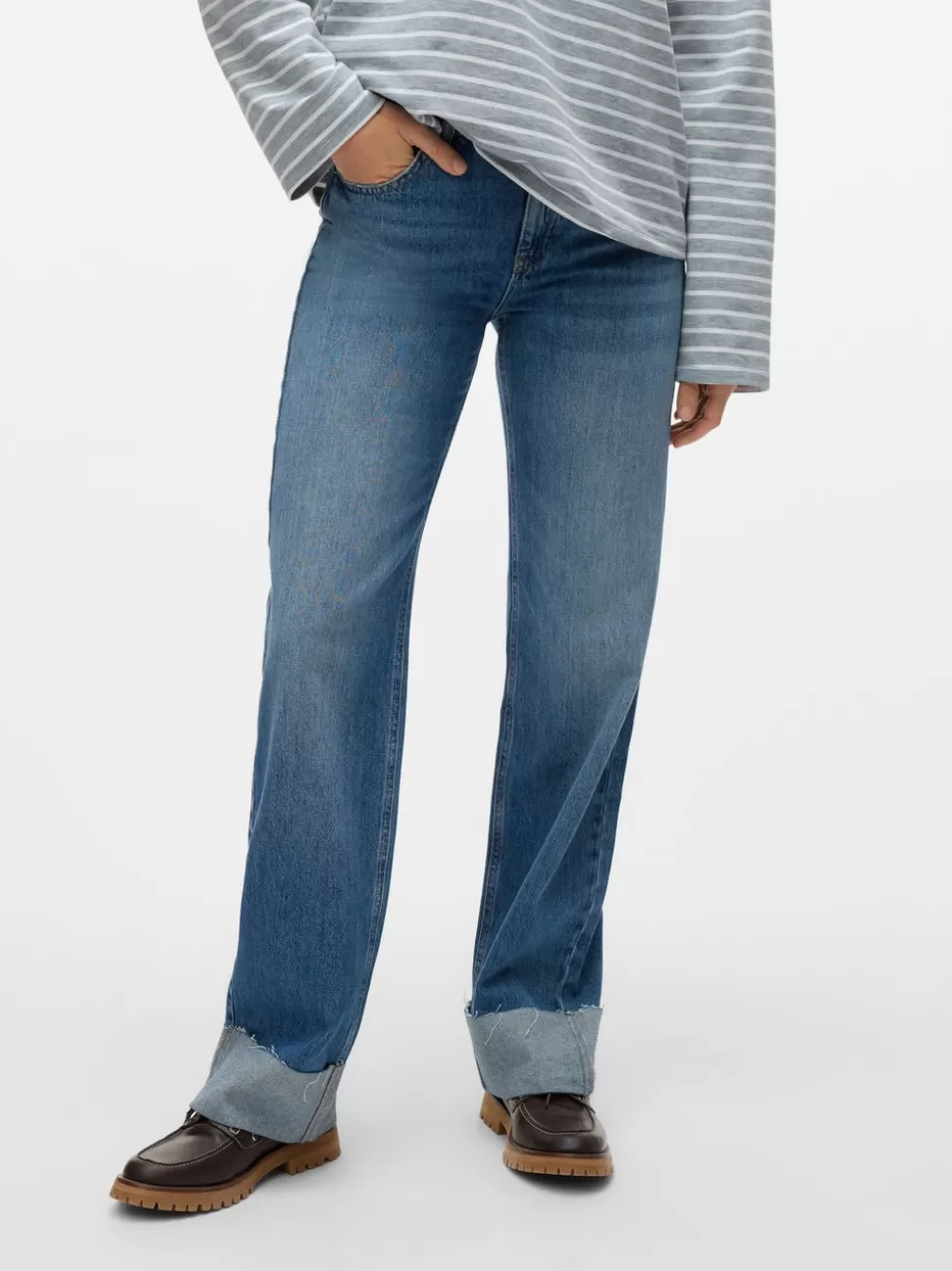 Jeans^VERO MODA VMALLISON Medelhög Midja Rak Passform Jeans Medium Blue Denim
