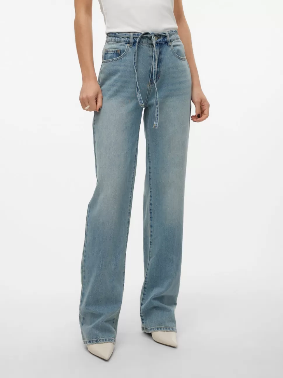 Jeans^VERO MODA VMALLISON Medelhög Midja Rak Passform Jeans Medium Blue Denim