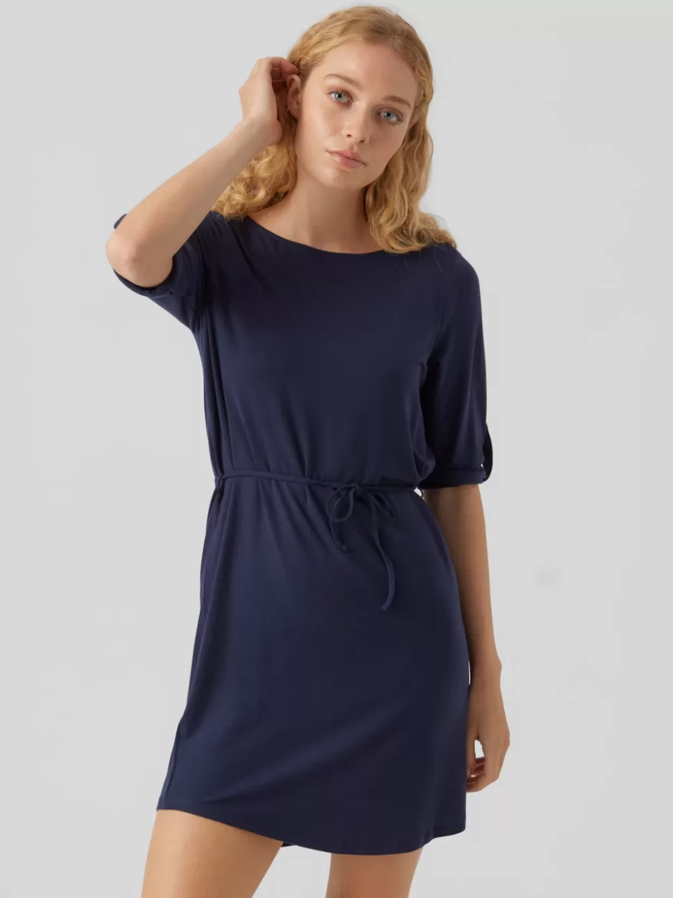 Klänningar^VERO MODA VMAVA Kort Klänning Navy Blazer