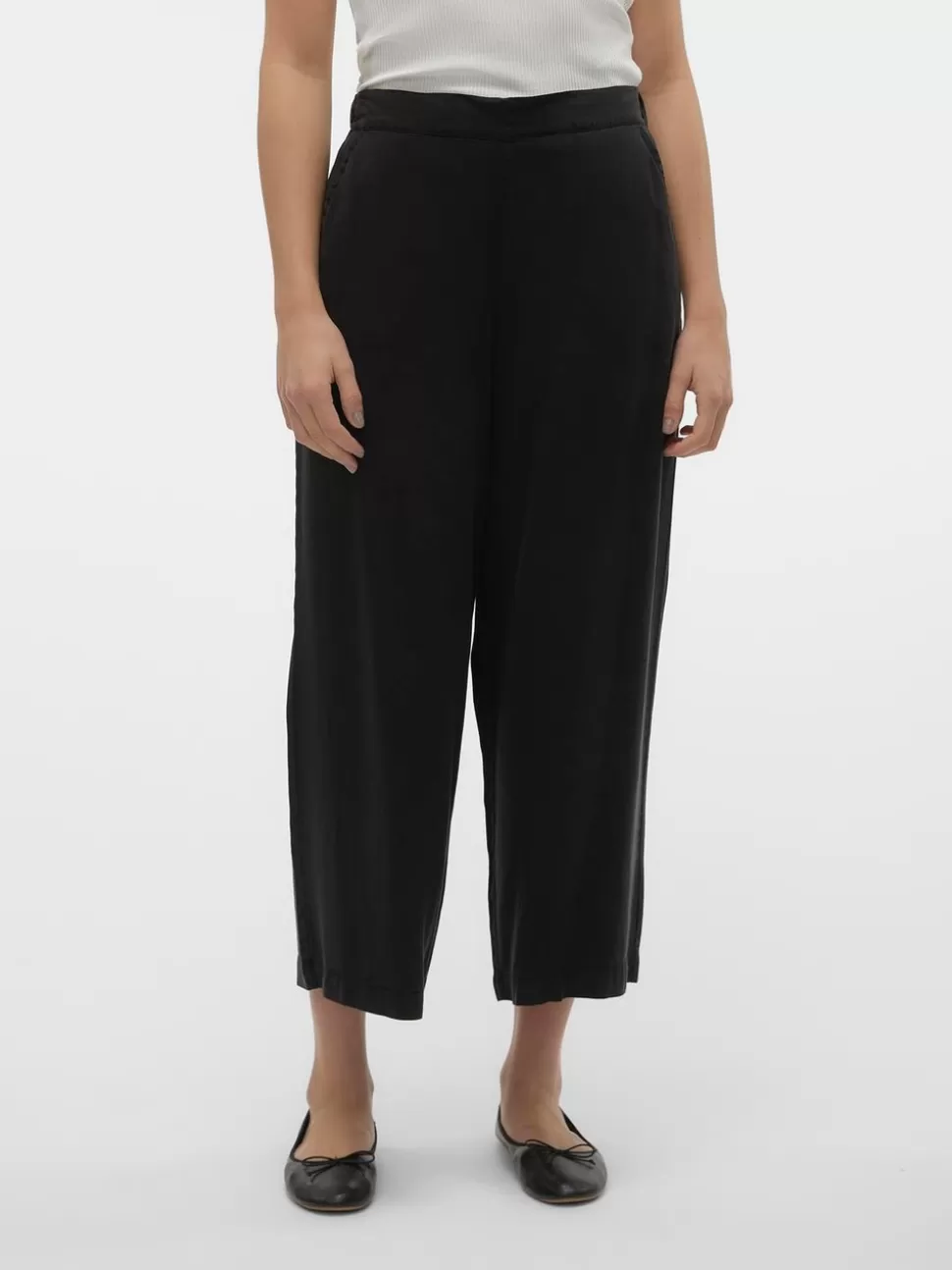 Byxor^VERO MODA VMBREE Medelhög Midja Culottebyxor Black Denim