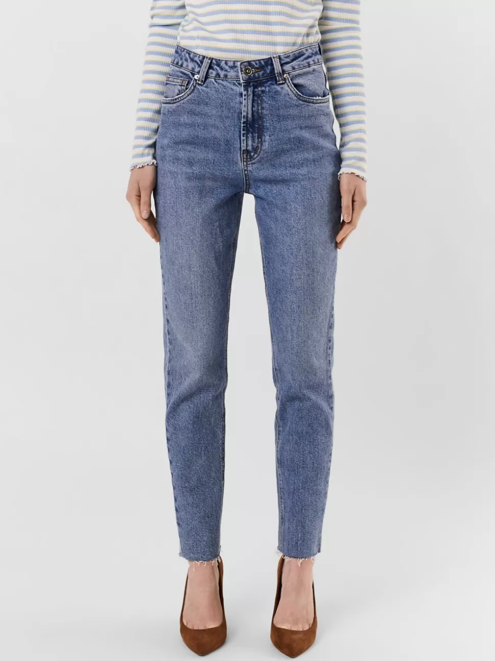 Jeans | Basics^VERO MODA VMBRENDA Hög Midja Mom Fit Jeans Light Blue Denim