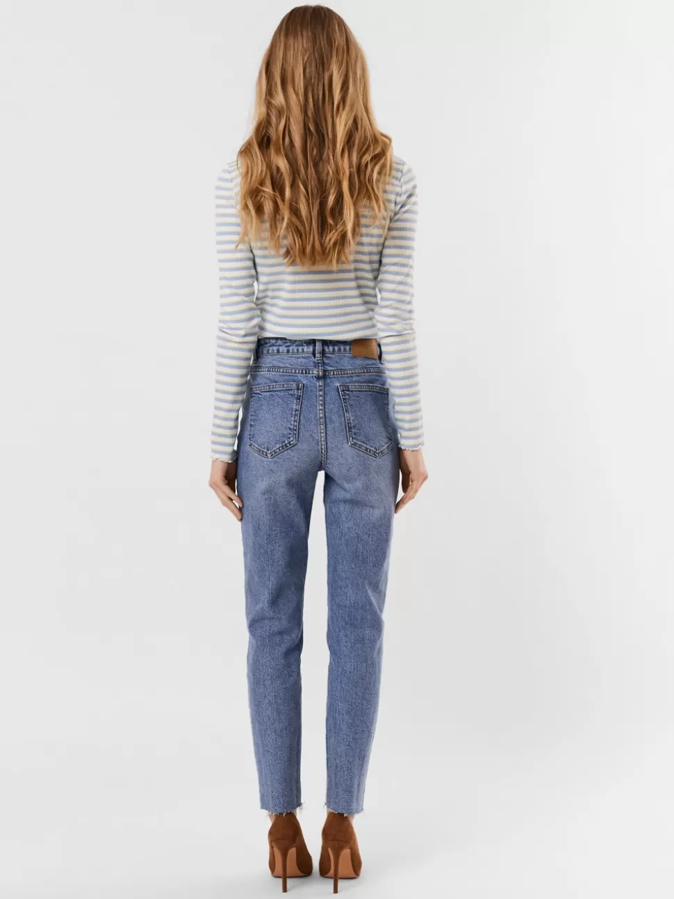 Jeans | Basics^VERO MODA VMBRENDA Hög Midja Mom Fit Jeans Light Blue Denim