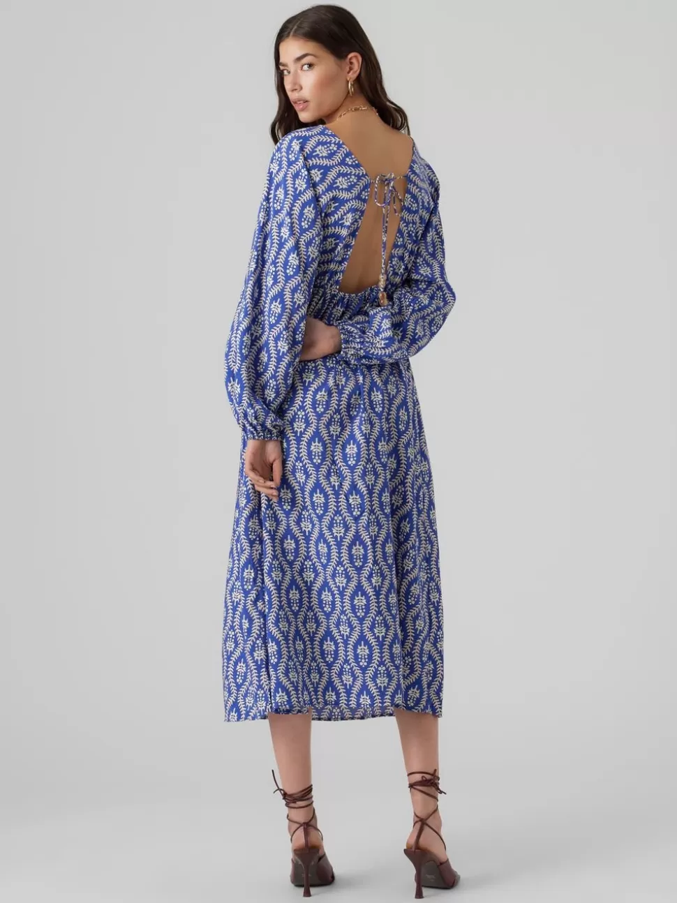 Klänningar^VERO MODA VMBRITA Lång Klänning Dazzling Blue
