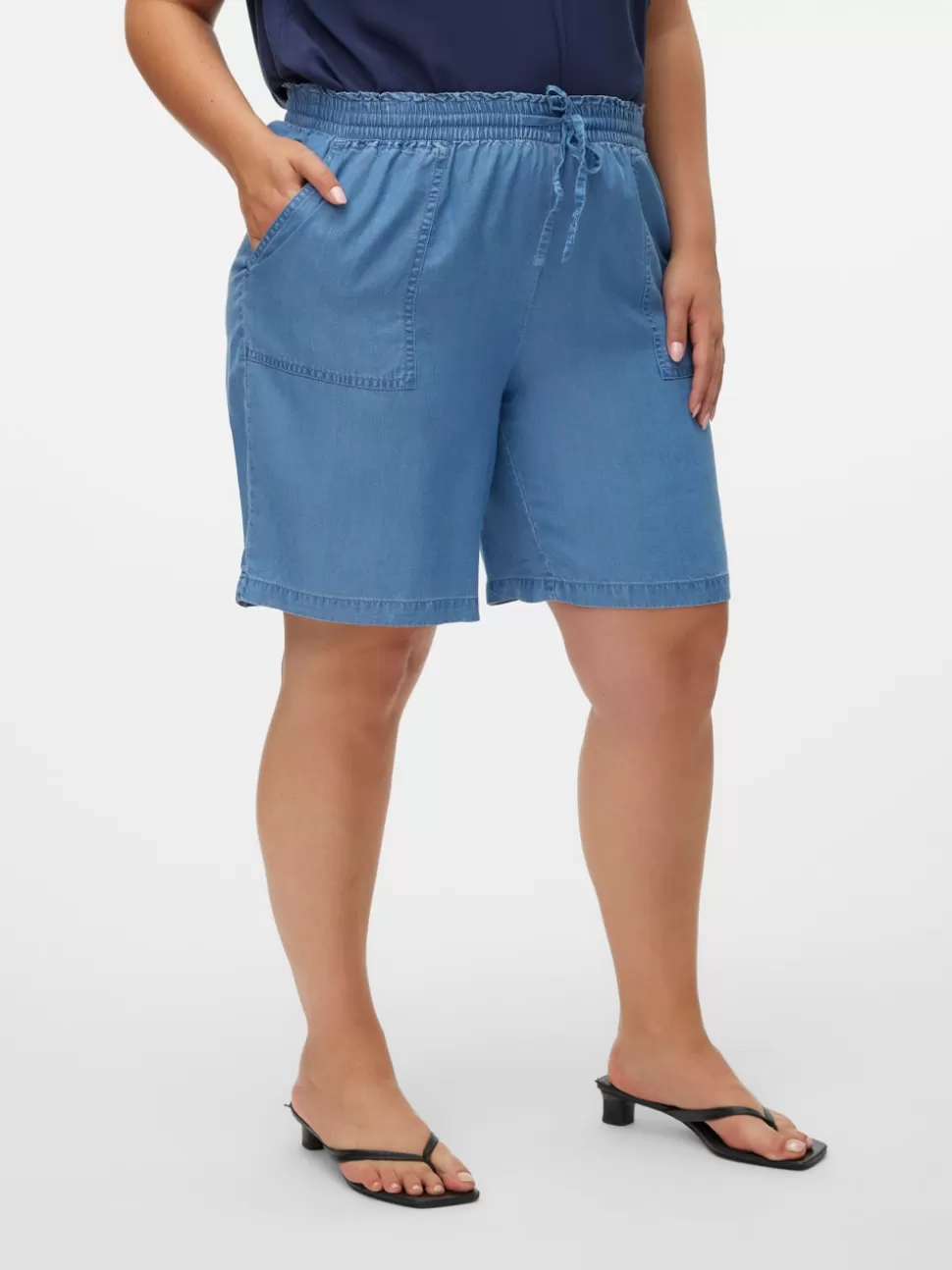 Shorts^VERO MODA VMCBREE Knäbyxor Medium Blue Denim