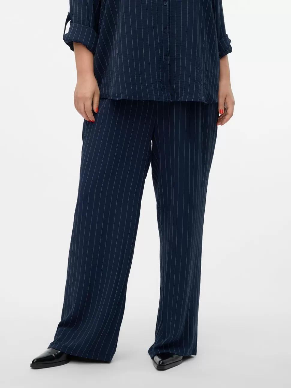 Byxor^VERO MODA VMCEMMA Hög Midja Byxor Navy Blazer