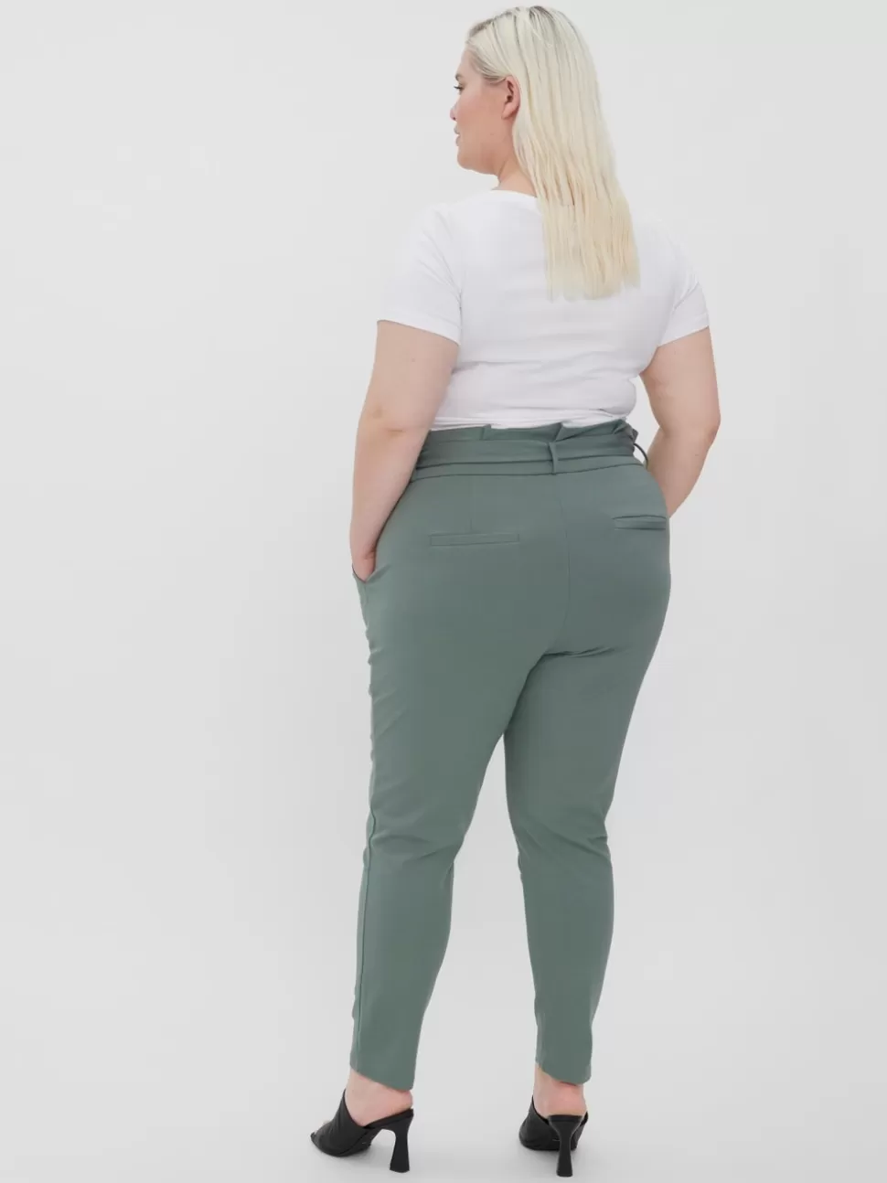 Byxor^VERO MODA VMCEVA Hög Midja Byxor Laurel Wreath