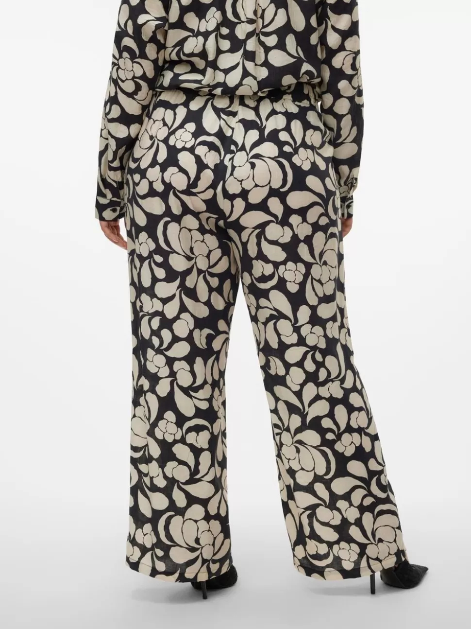 Byxor^VERO MODA VMCGAJA Hög Midja Byxor Black