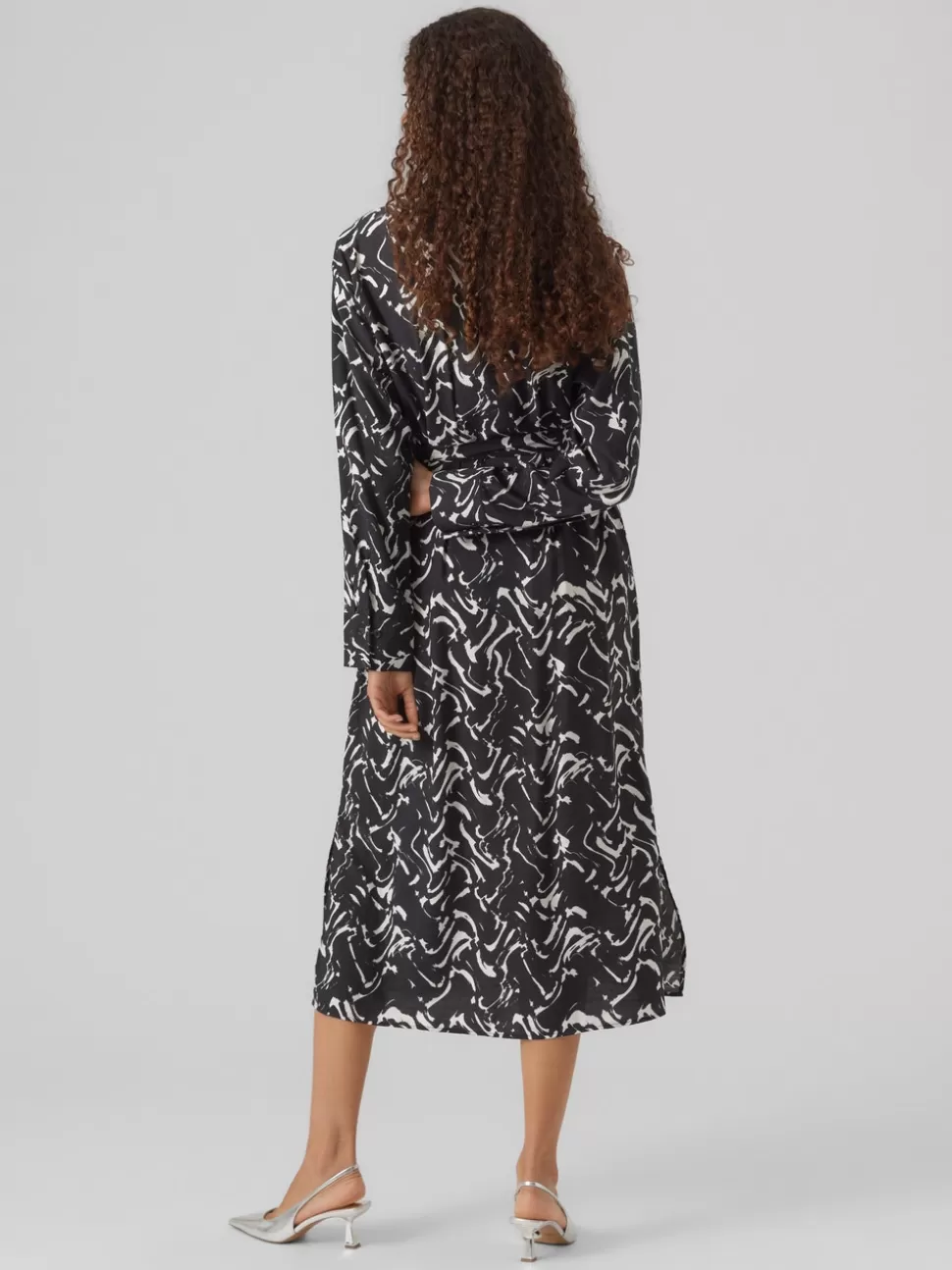 Klänningar^VERO MODA VMCIA Lång Klänning Black