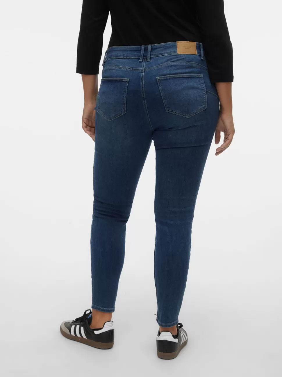 Jeans^VERO MODA VMCSELA Medelhög Midja Slim Fit Jeans Medium Blue Denim