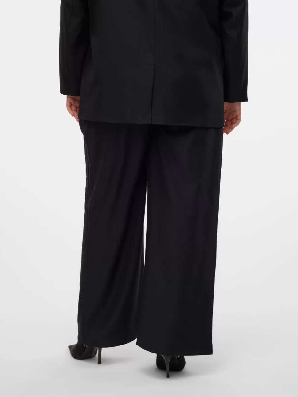 Byxor^VERO MODA VMCSELAH Hög Midja Byxor Black