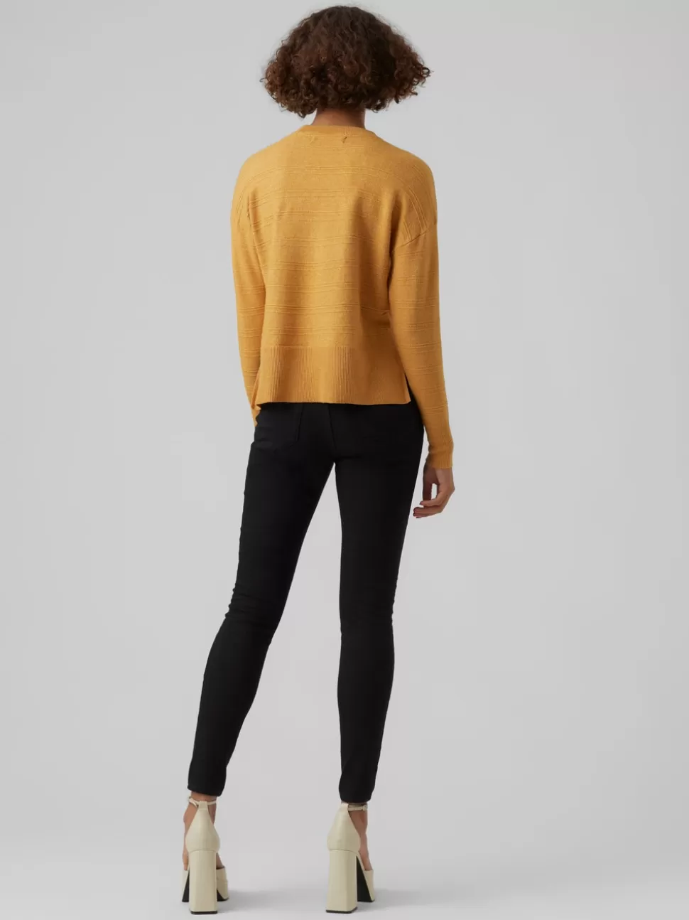 Stickat | Toppar^VERO MODA VMDOLLY Pullover Golden Yellow