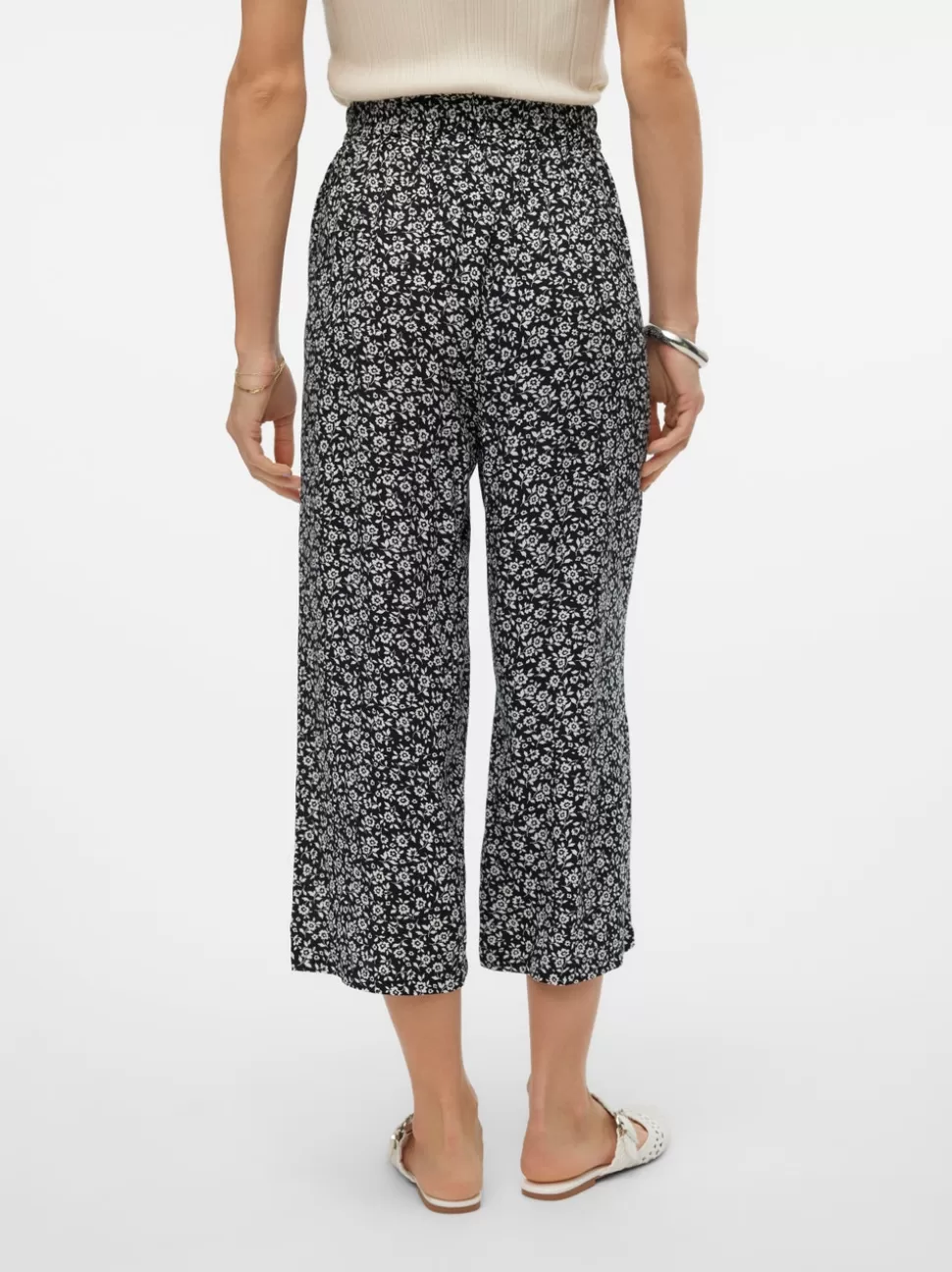 Byxor^VERO MODA VMEASY Hög Midja Culottebyxor Black