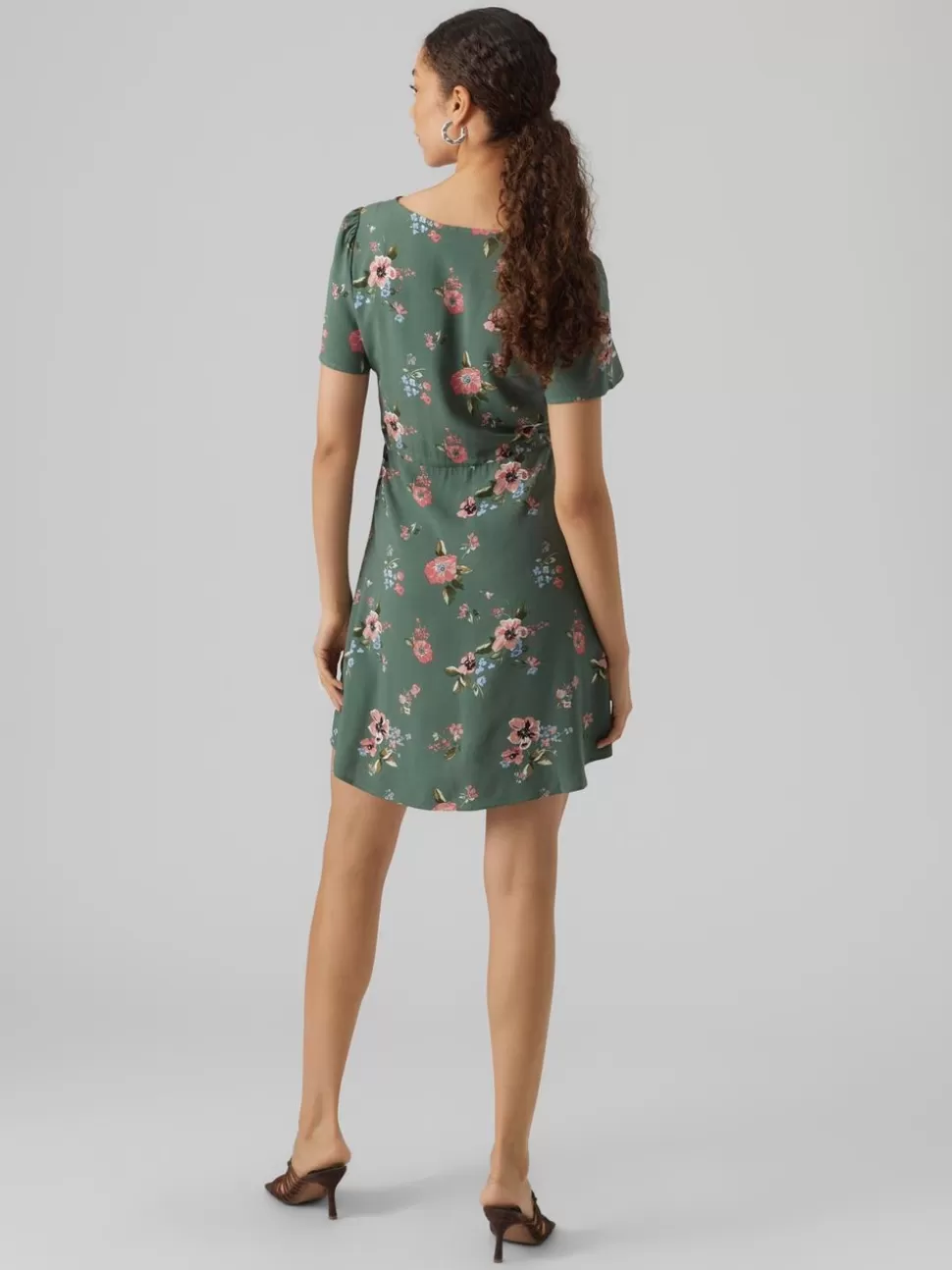 Klänningar^VERO MODA VMEASY Kort Klänning Laurel Wreath
