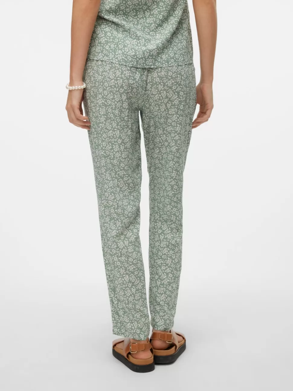 Byxor^VERO MODA VMEASY Medelhög Midja Byxor Hedge Green
