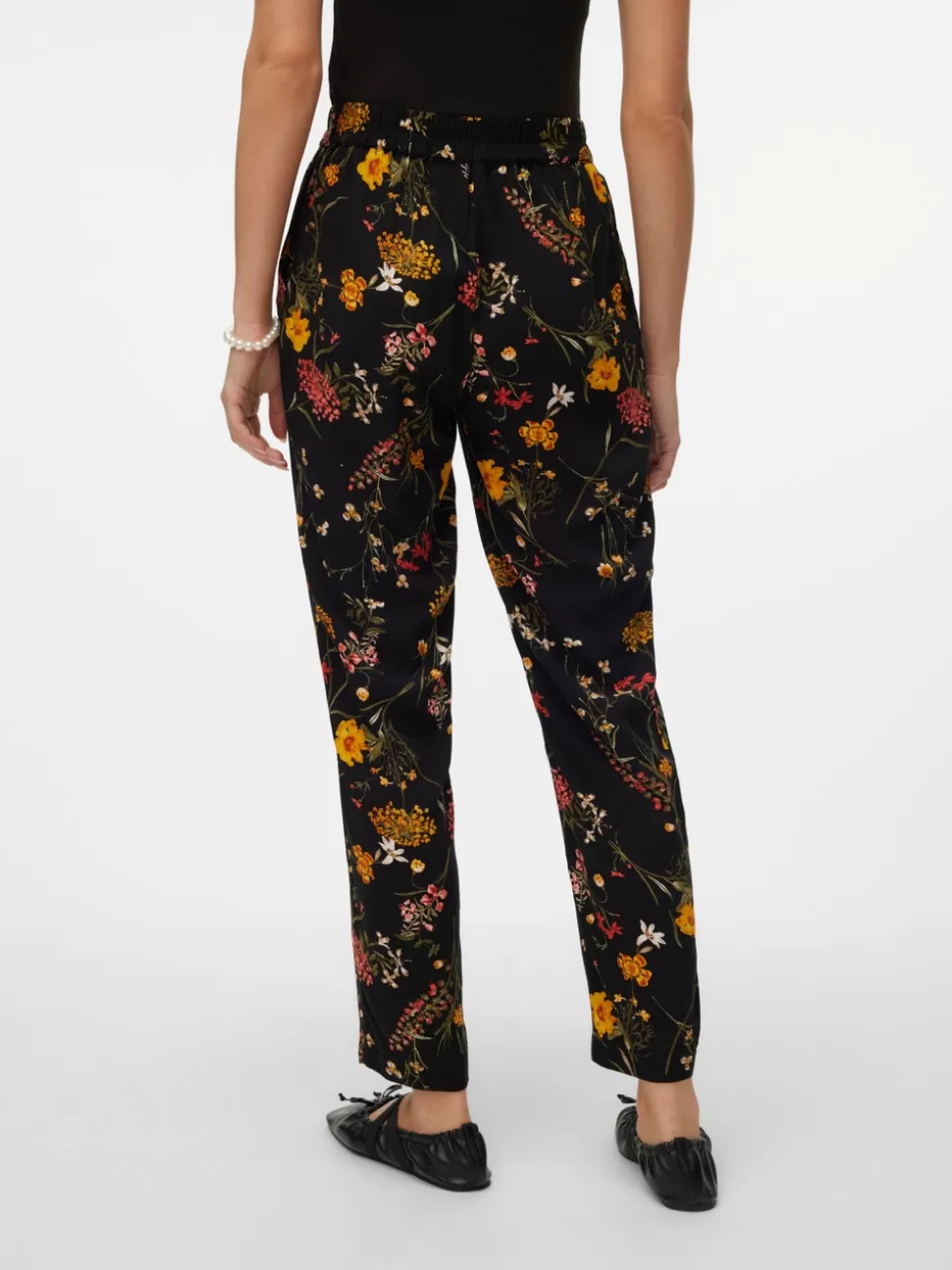 Byxor^VERO MODA VMEASY Medelhög Midja Byxor Black