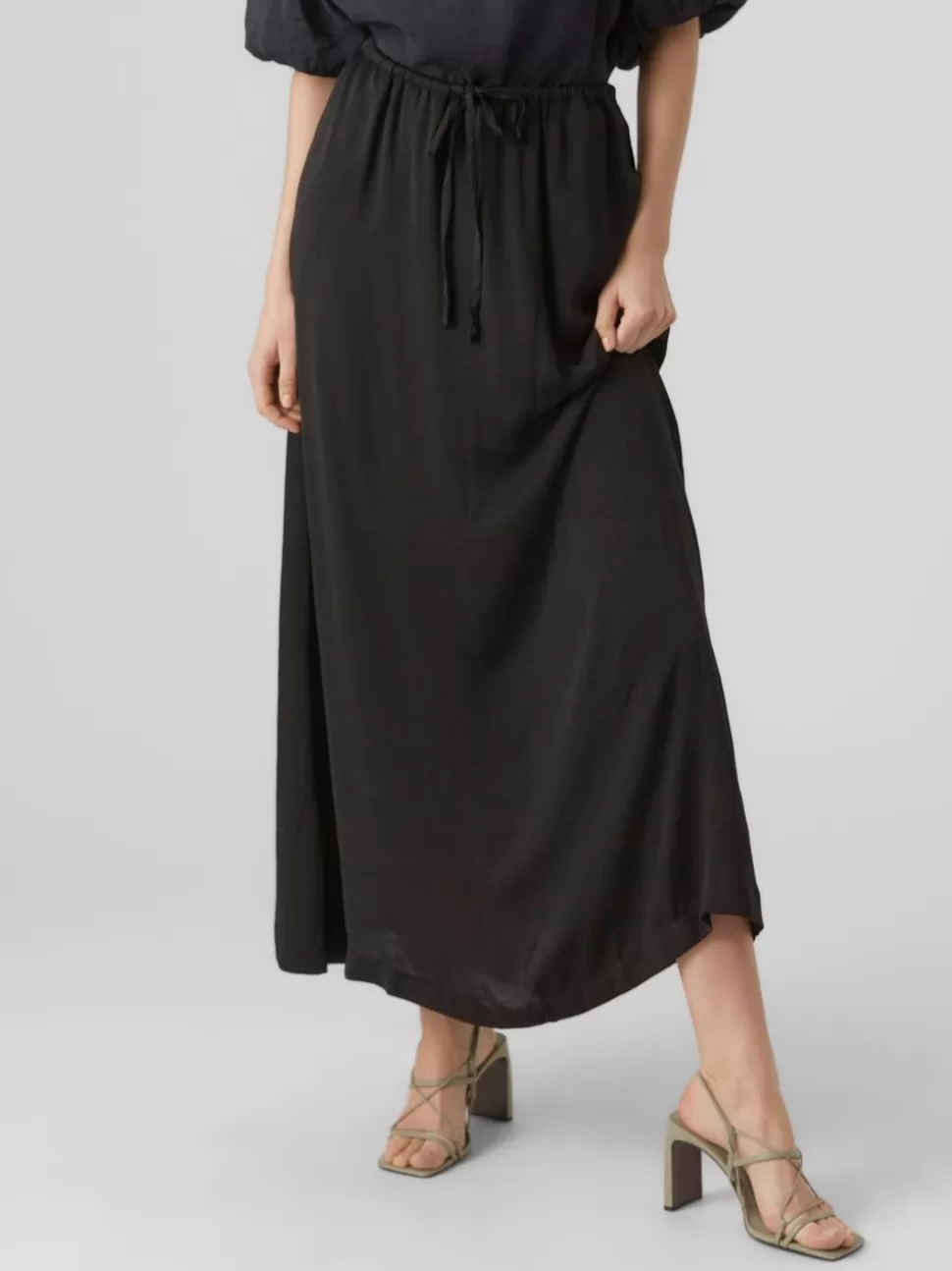 Kjolar^VERO MODA VMFABIANA Lång Kjol Black