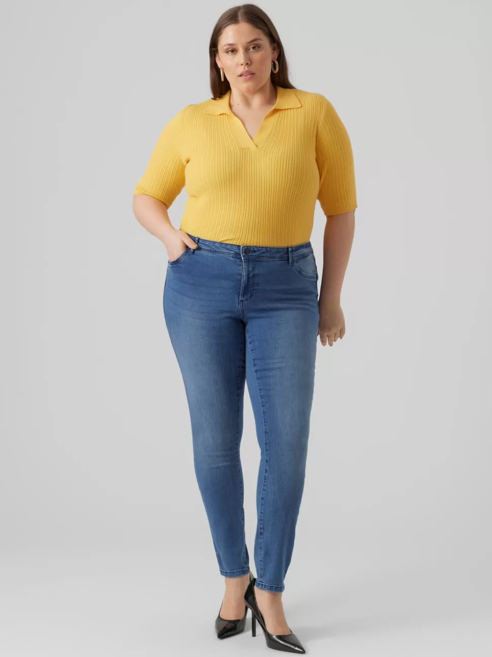 Jeans^VERO MODA VMFANYA Medelhög Midja Slim Fit Jeans Medium Blue Denim