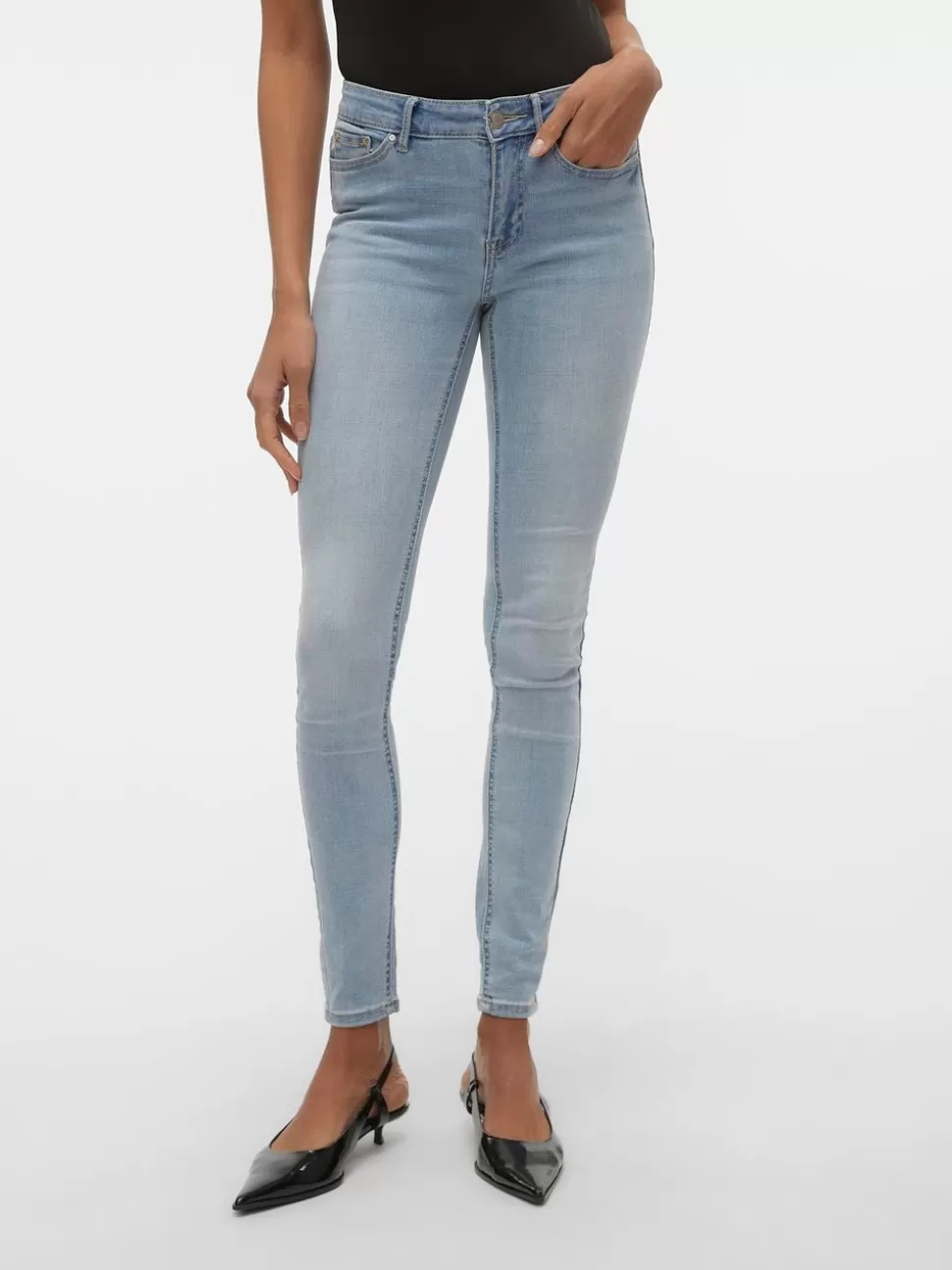 Jeans | Basics^VERO MODA VMFLASH Medelhög Midja Skinny Fit Jeans Light Blue Denim