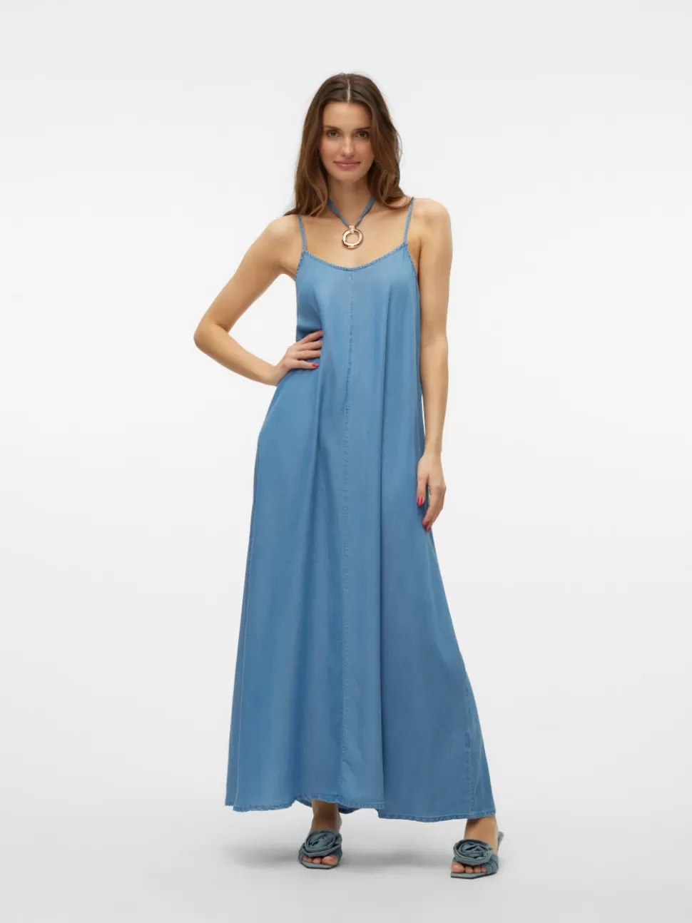 Klänningar^VERO MODA VMHARPER Lång Klänning Medium Blue Denim