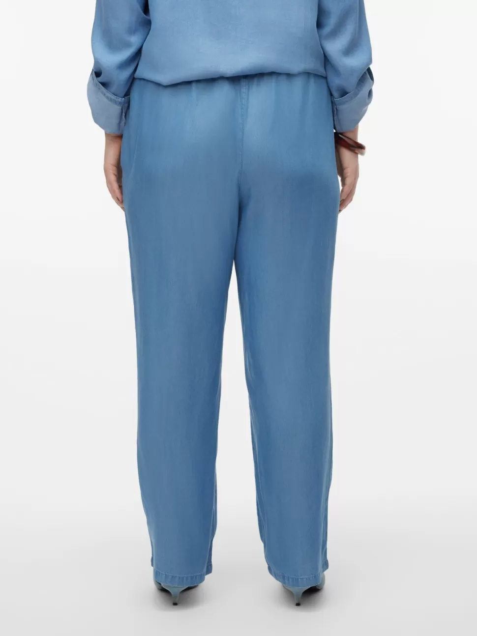 Byxor^VERO MODA VMHARPER Medelhög Midja Byxor Medium Blue Denim
