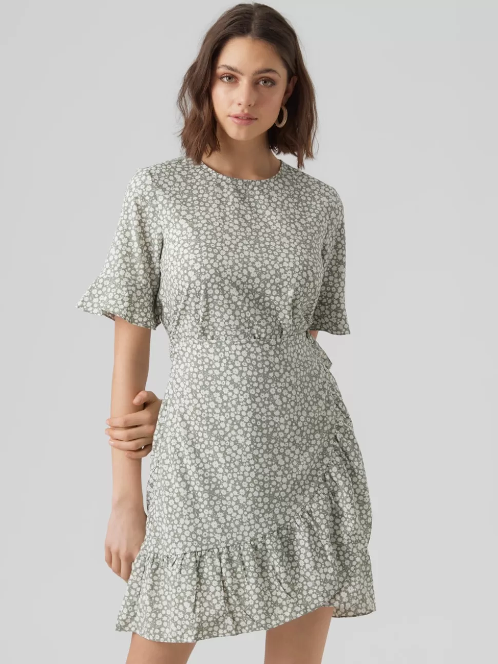 Klänningar^VERO MODA VMHENNA Kort Klänning Laurel Wreath