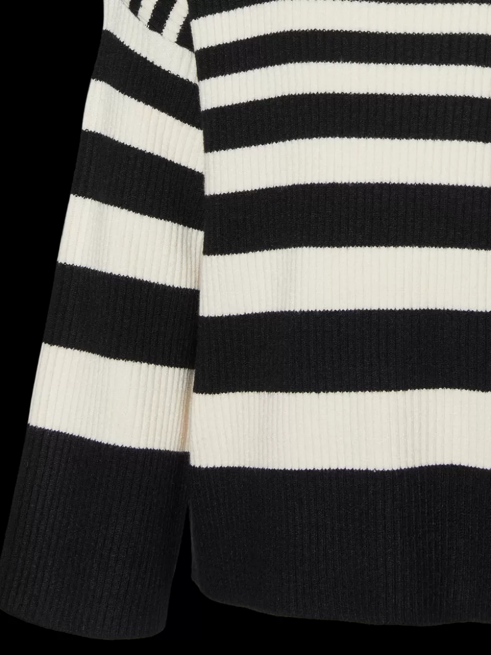 Toppar | Stickat^VERO MODA VMHERMOSA Pullover Black