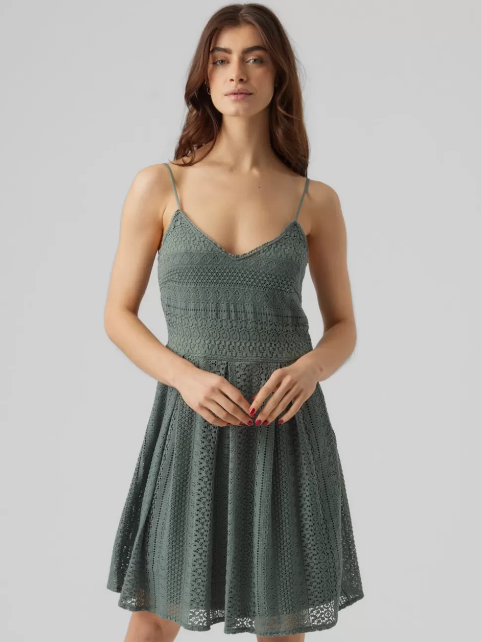 Klänningar^VERO MODA VMHONEY Kort Klänning Laurel Wreath