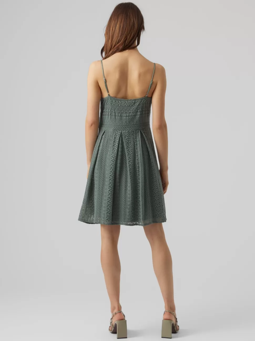 Klänningar^VERO MODA VMHONEY Kort Klänning Laurel Wreath