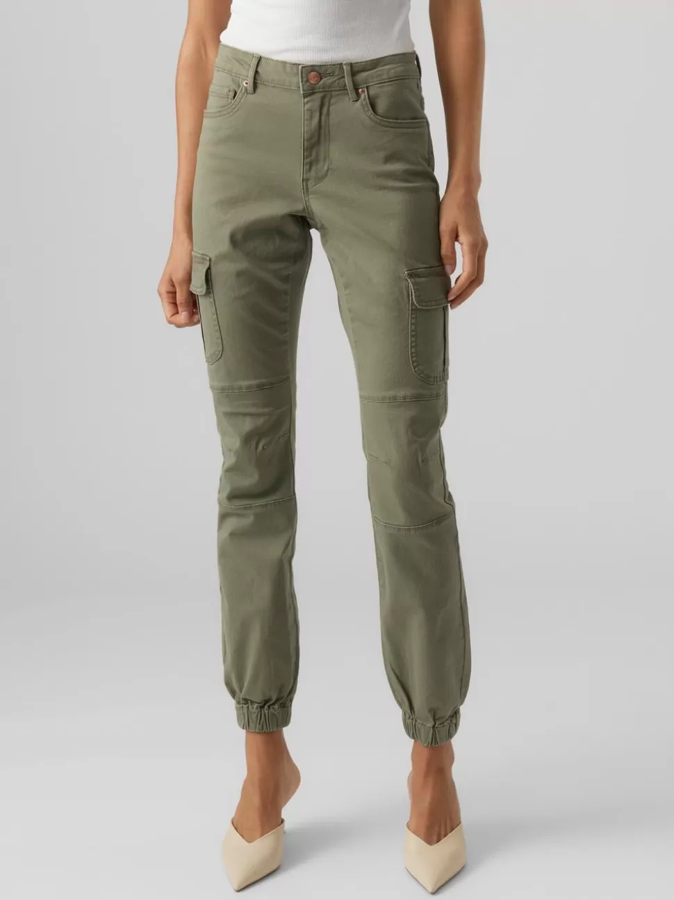 Jeans | Byxor^VERO MODA VMIVY Medelhög Midja Cargobyxor Ivy Green