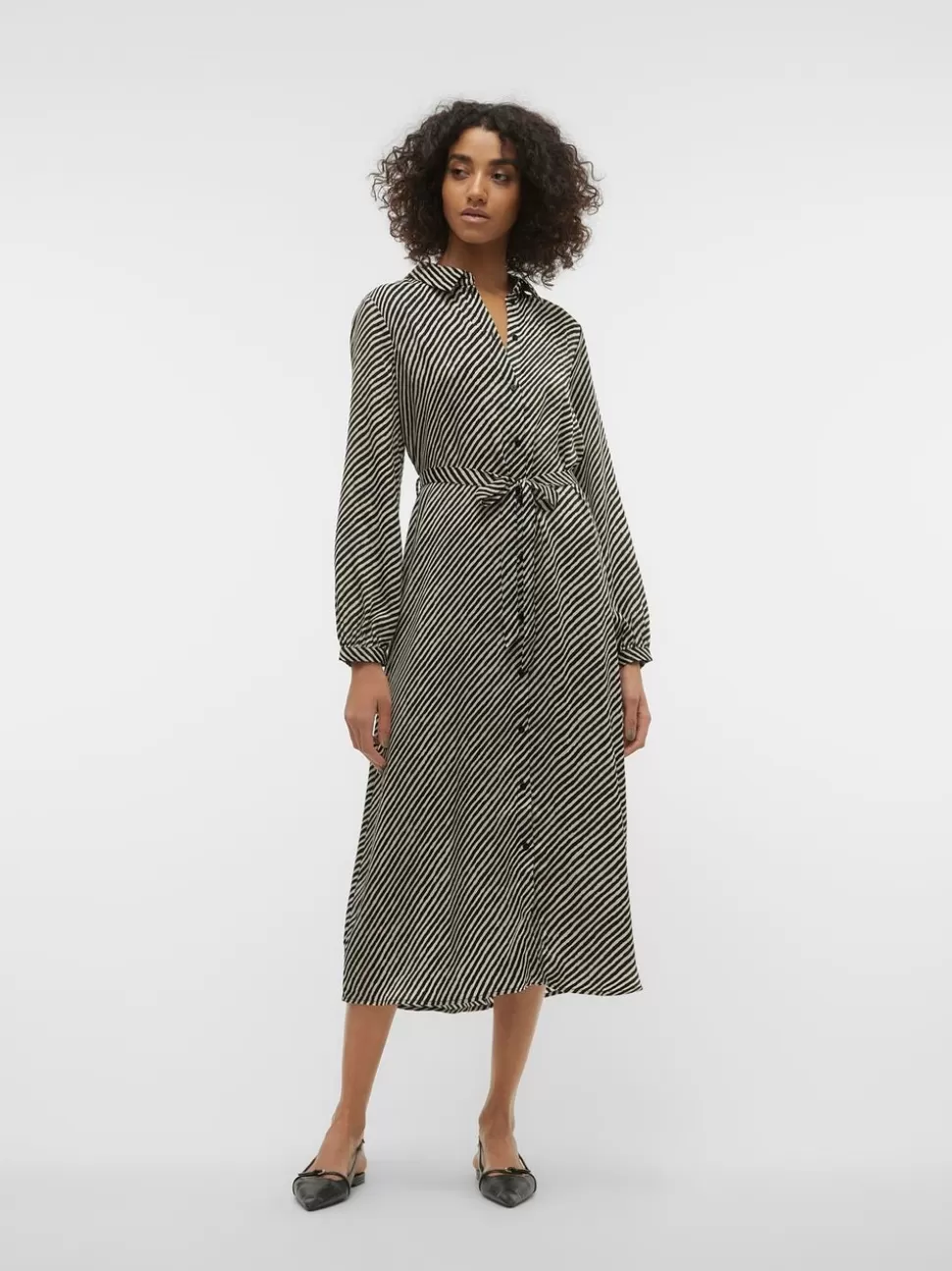 Klänningar^VERO MODA VMIZEL Midiklänning Black