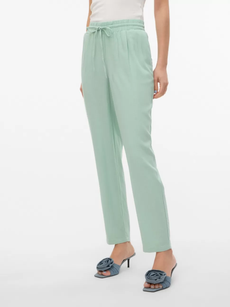 Byxor | Basics^VERO MODA VMJESMILO Medelhög Midja Byxor Silt Green