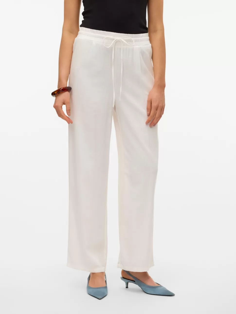 Byxor | Basics^VERO MODA VMJESMILO Medelhög Midja Byxor Snow White