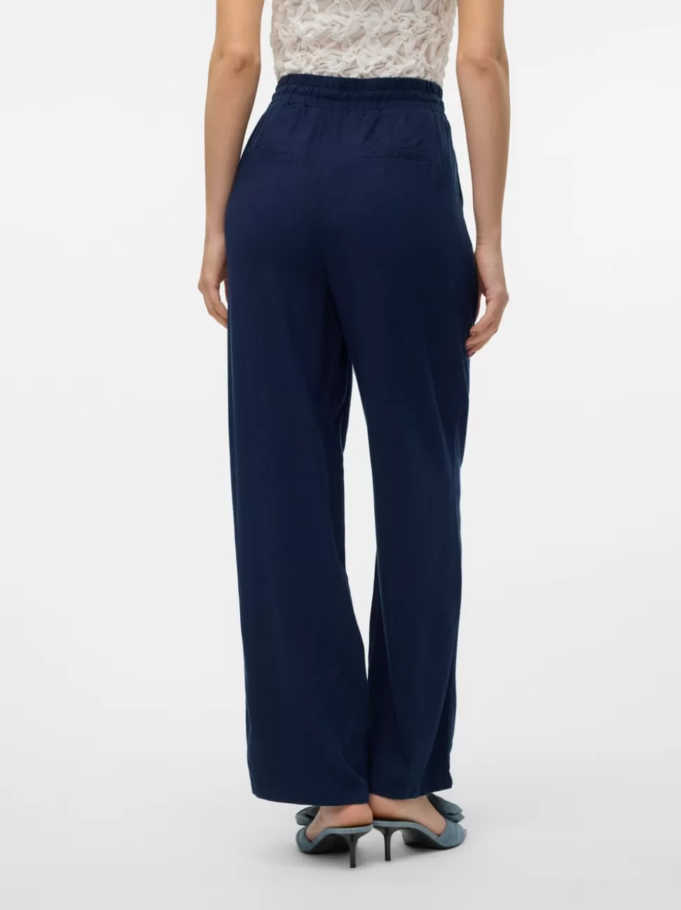 Byxor | Basics^VERO MODA VMJESMILO Medelhög Midja Byxor Navy Blazer