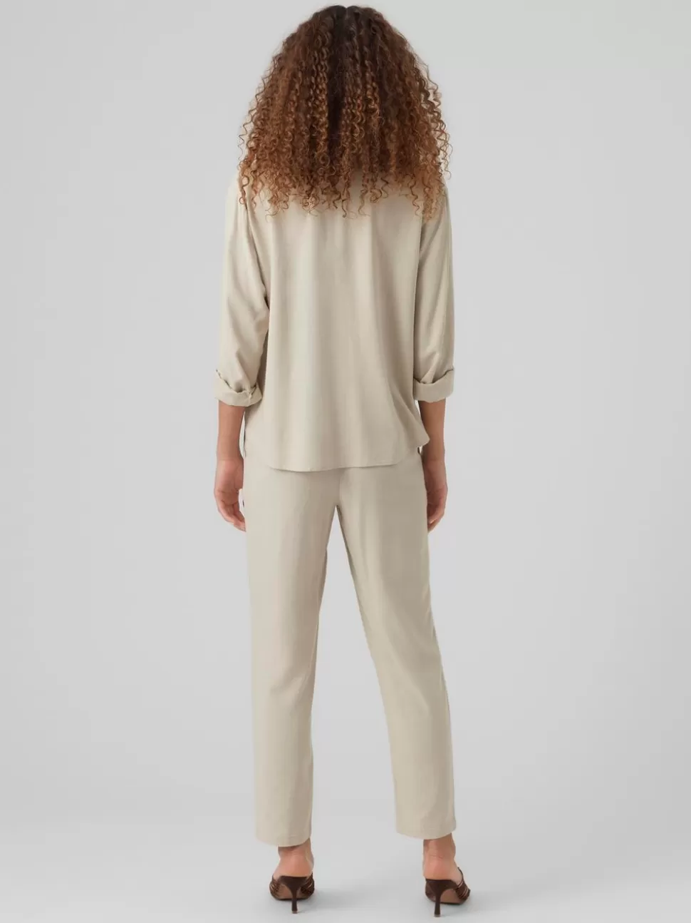Byxor | Basics^VERO MODA VMJESMILO Medelhög Midja Byxor Silver Lining