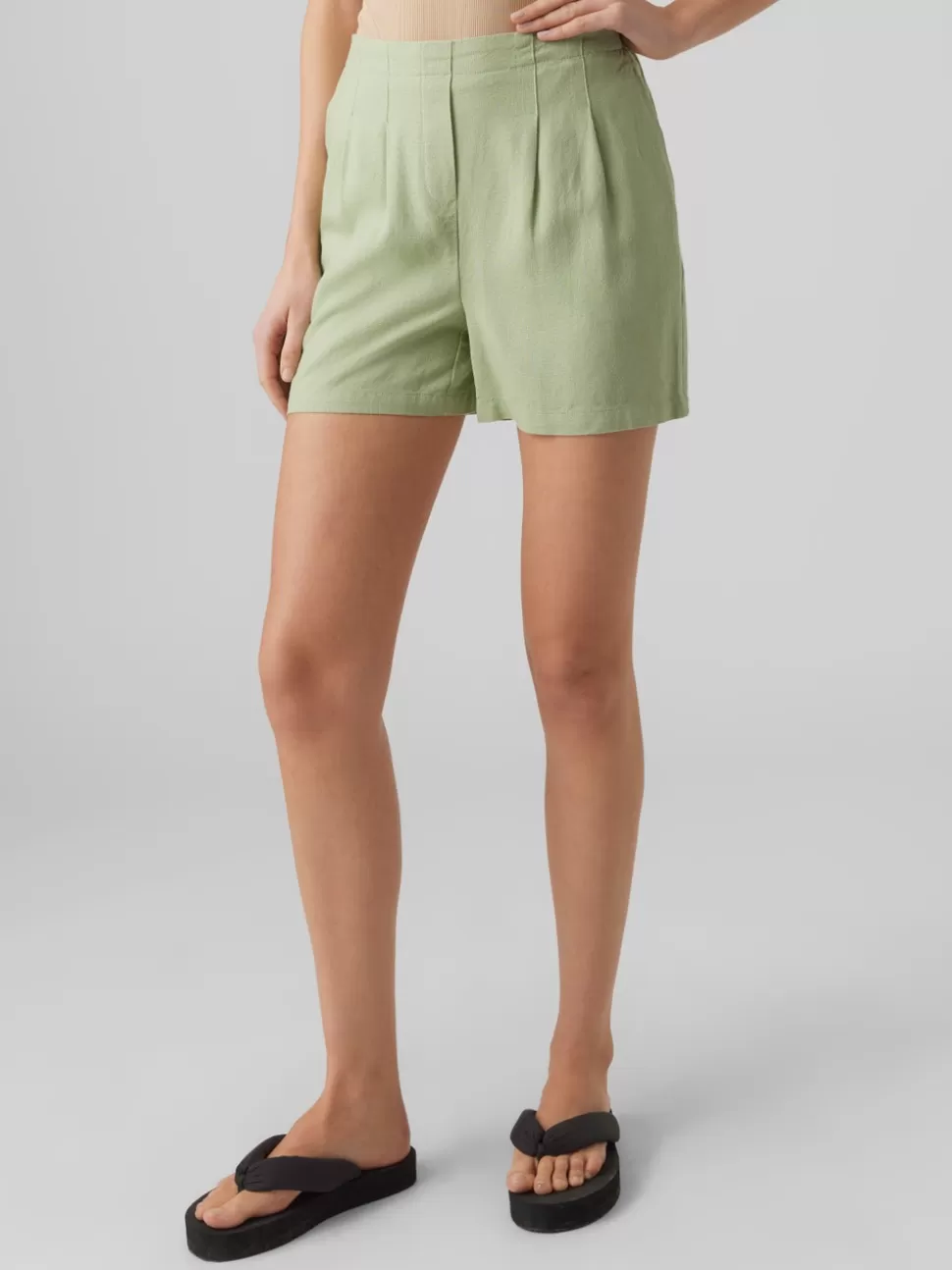 Shorts | Basics^VERO MODA VMJESMILO Shorts Reseda