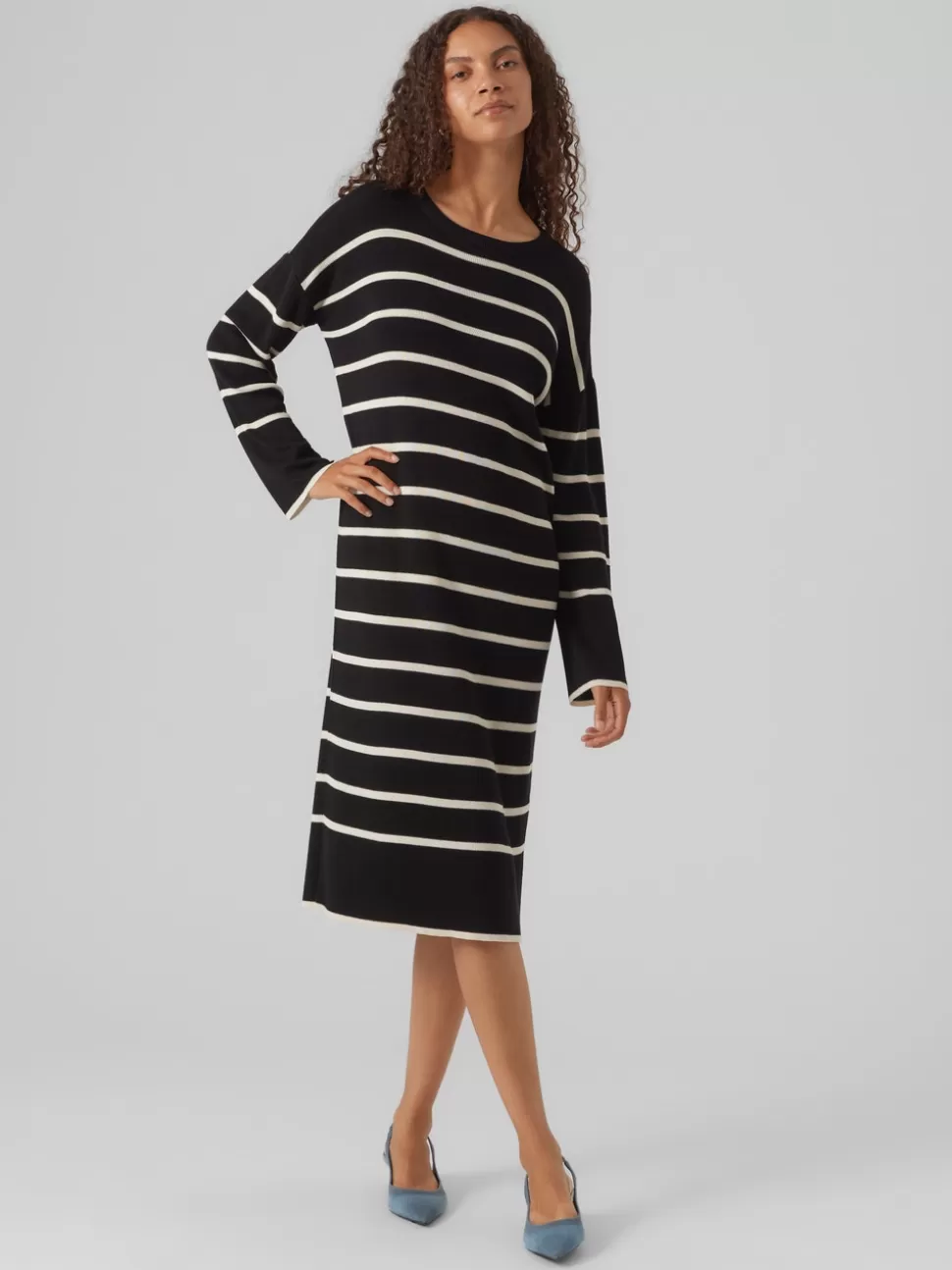 Klänningar^VERO MODA VMJOANA Midiklänning Black