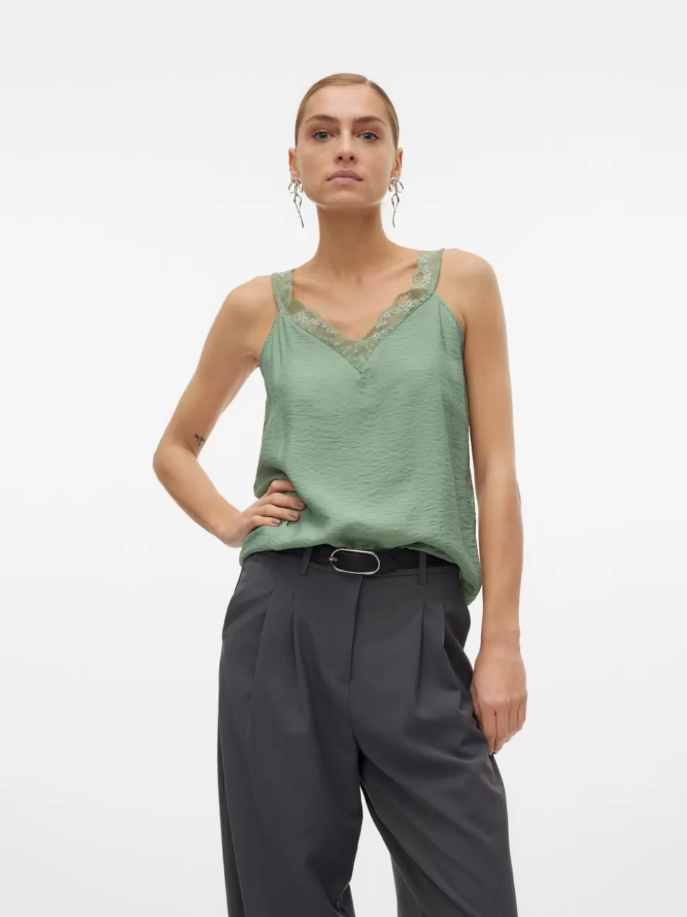 Toppar | Basics^VERO MODA VMJOSIE Topp Hedge Green