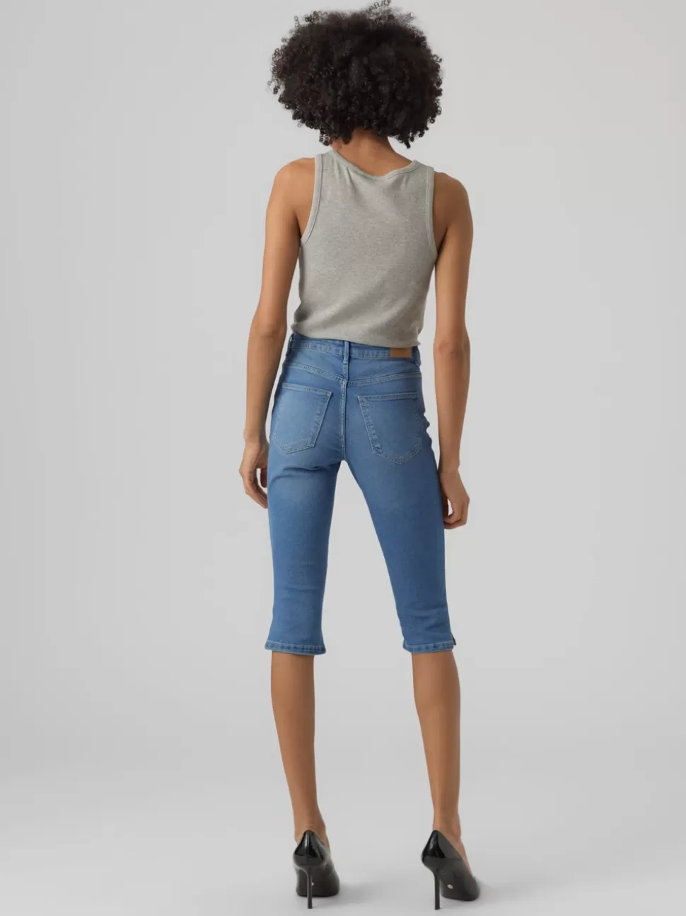 Jeans | Basics^VERO MODA VMJUNE Medelhög Midja Slim Fit Jeans Light Blue Denim
