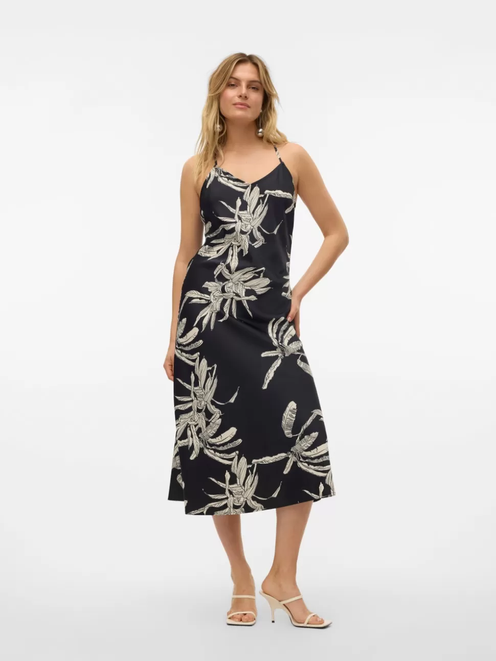 Klänningar^VERO MODA VMKEILA Lång Klänning Black