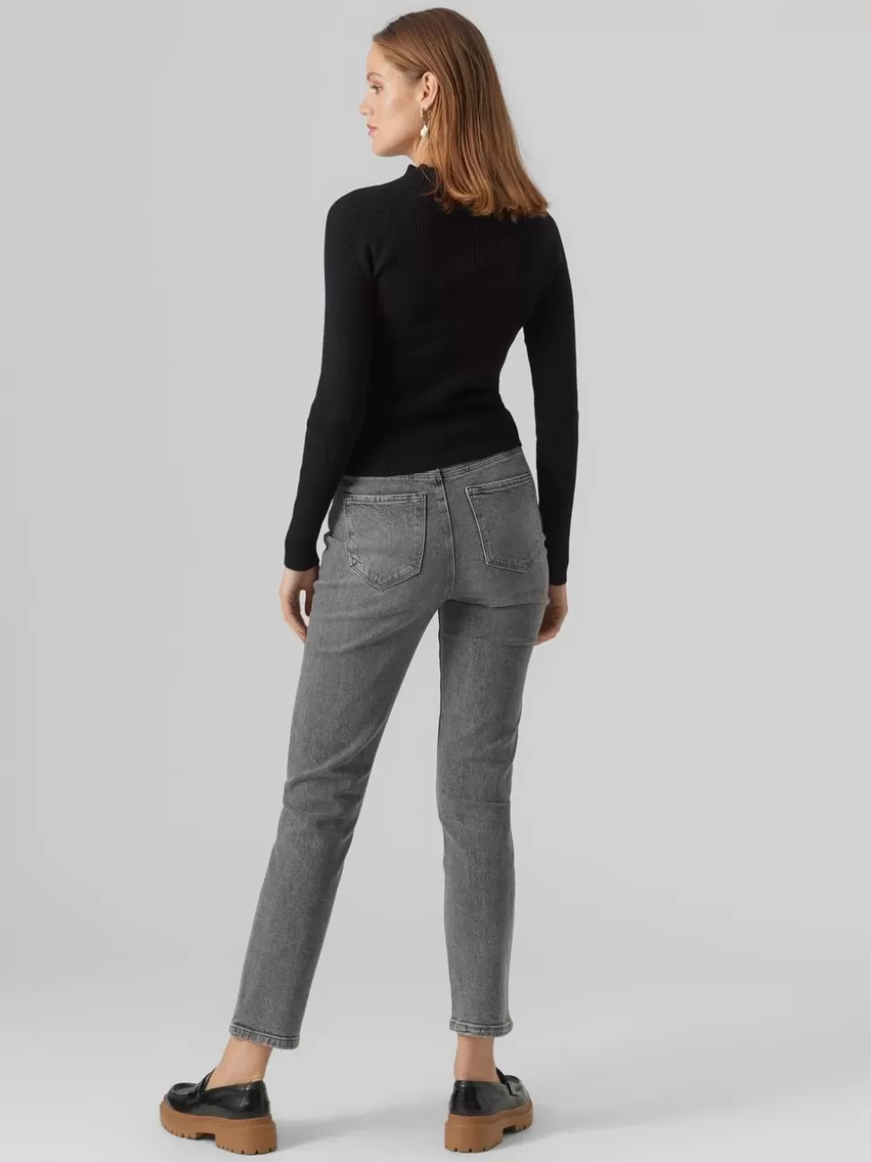 Jeans^VERO MODA VMLINDA Hög Midja Mom Fit Jeans Medium Grey Denim