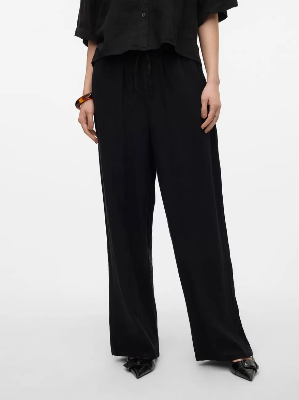 Byxor | Basics^VERO MODA VMLINN Medelhög Midja Byxor Black