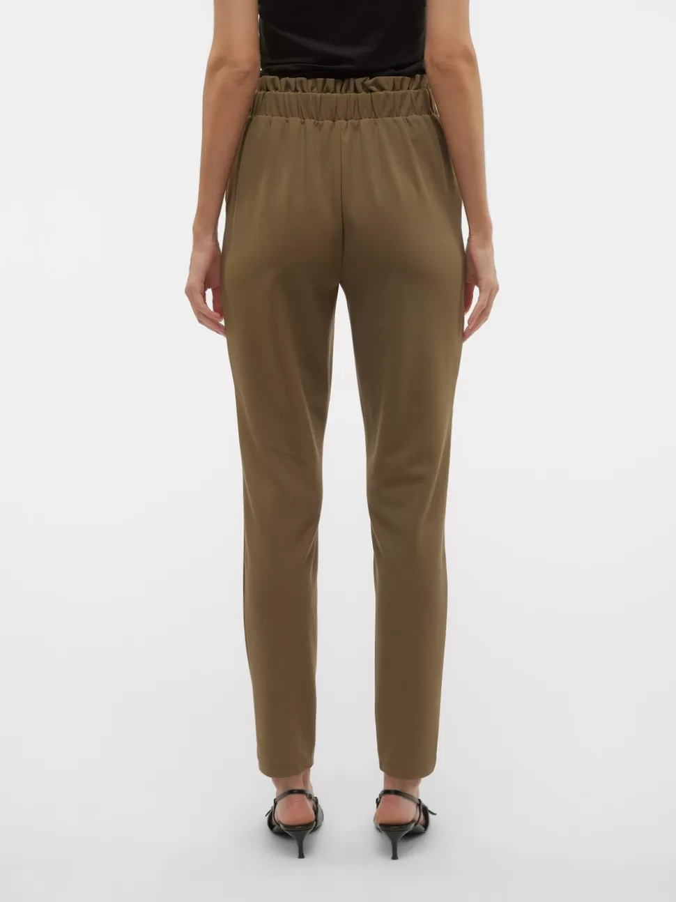 Byxor | Basics^VERO MODA VMLIVA Hög Midja Byxor Capers