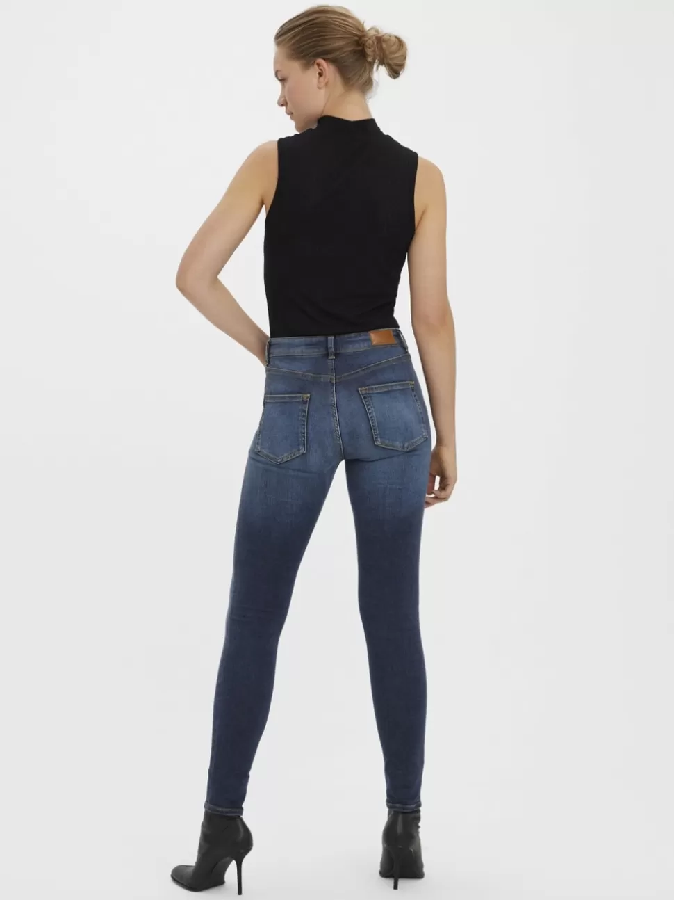 Jeans^VERO MODA VMLUX Medelhög Midja Slim Fit Jeans Dark Blue Denim