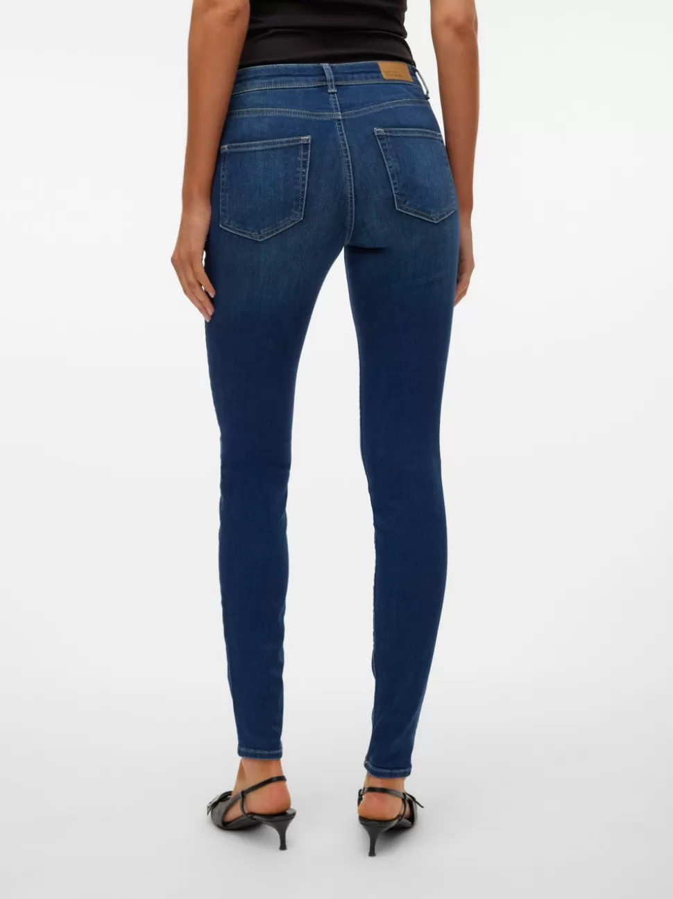 Jeans | Basics^VERO MODA VMLUX Medelhög Midja Slim Fit Jeans Medium Blue Denim