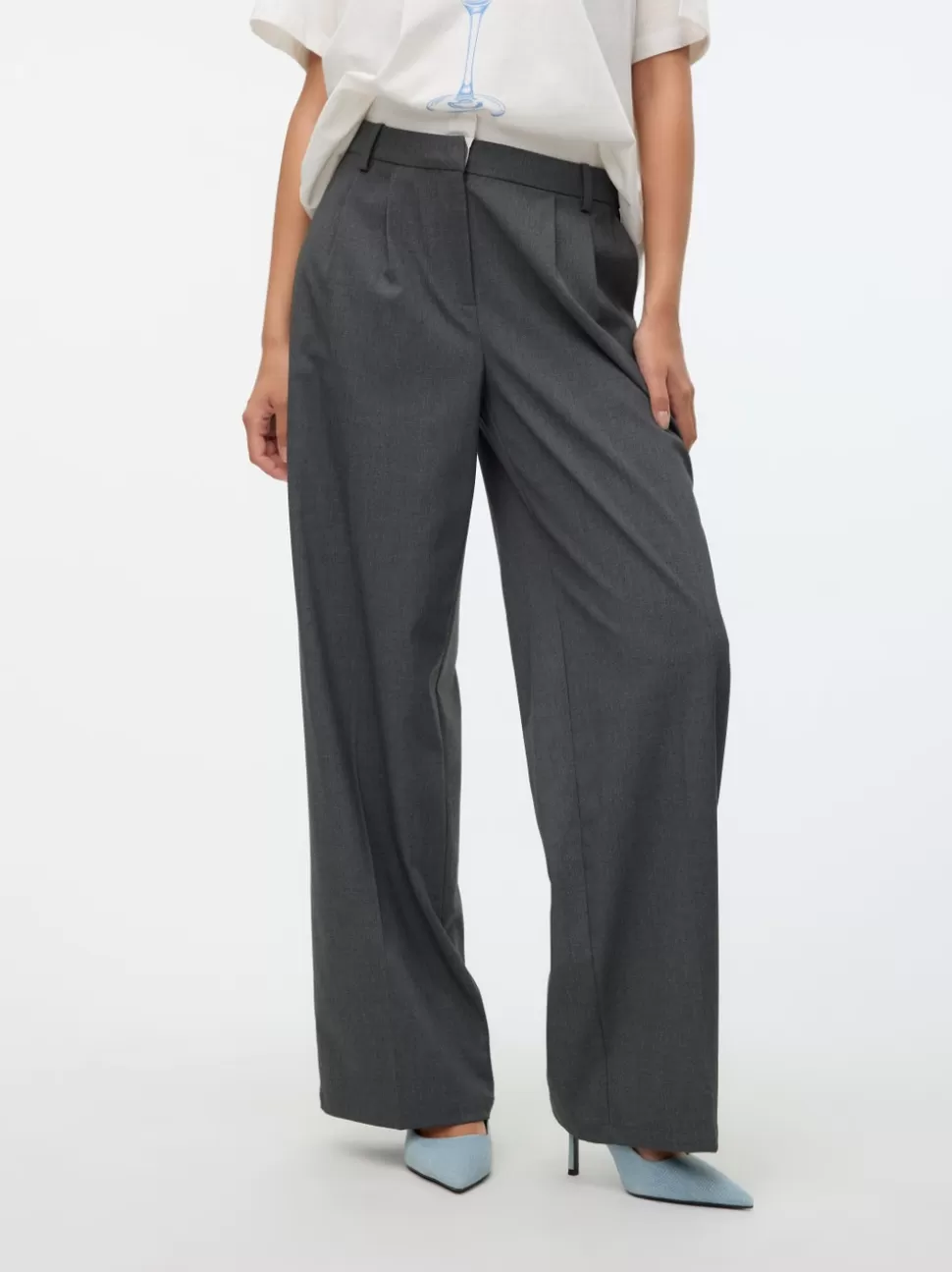 Byxor^VERO MODA VMMADJA Medelhög Midja Byxor Dark Grey Melange